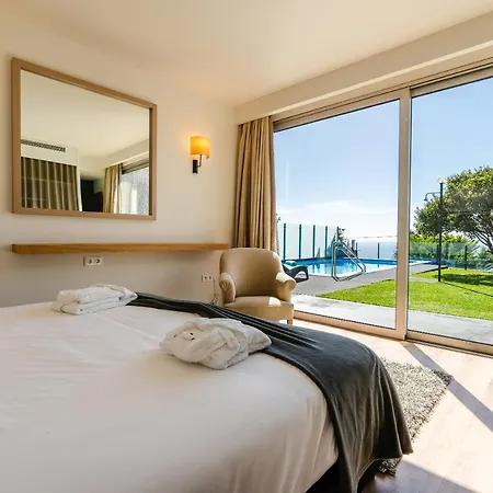 Villa Calheta Tangerine House