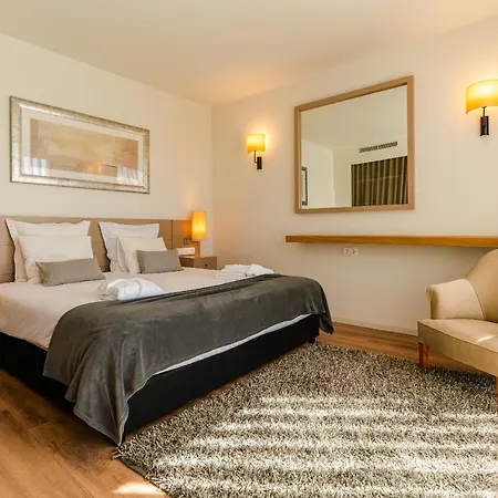 Calheta Tangerine House *