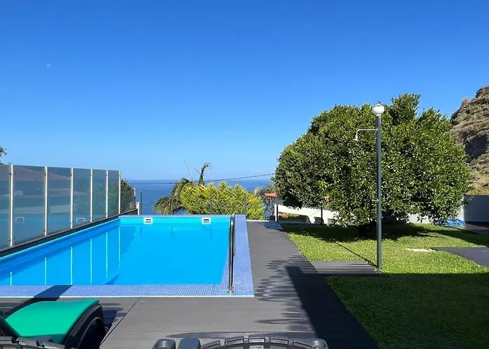 Calheta Tangerine House アルコ・ダ・カリェタ