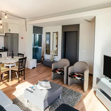 Вилла Calheta Tangerine House *